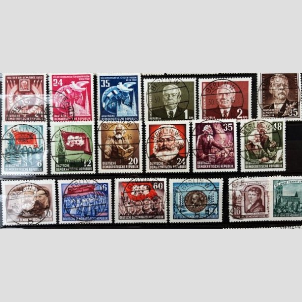 FRIM�RKER TYSKLAND DDR  | Flot tidlig samling med b.la. Luxstempler samt mappe div.   