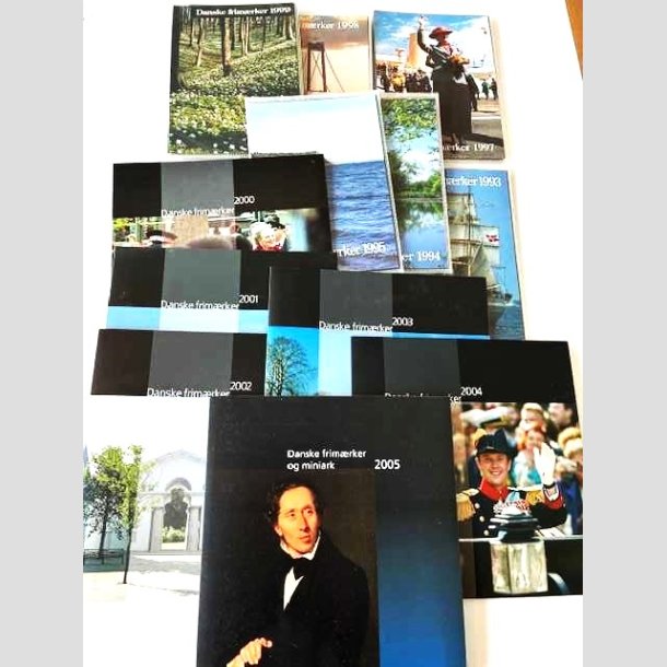 FRIM�RKER DANMARK | �RSMAPPER | �r 1993-2005 (minus 1997) 12 stk. - Postfrisk