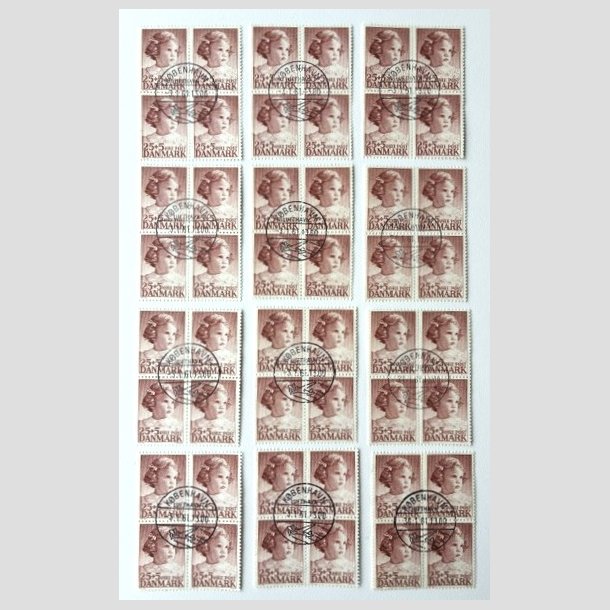 FRIM�RKER DANMARK | 1950 - AFA 325 - Prinsesse Anne-Marie - 25 + 5 �re 12 x 4-blok - Pragt Stemplet