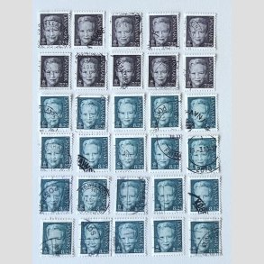 FRIM�RKER DANMARK | 2006-08 - AFA 1489+1524 - Dronning Margrethe II - 20 x 8,25 kr. + 10 x 7,75 kr. - Stemplet