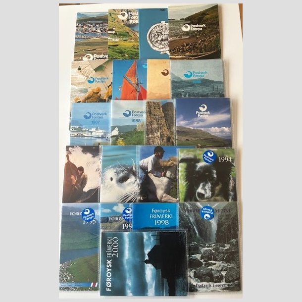 FRIM�RKER F�R�ERNE | 1979-2000 - 21 stk. �rsmapper (komplet minus 1997) - Postfrisk