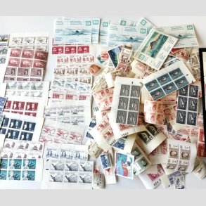 FRIM�RKER GR�NLAND | Lot med postfriske blokke og m�rker div. - Postfrisk (Se billeder)