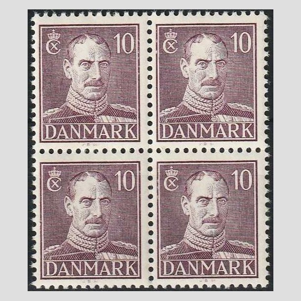 FRIMRKER DANMARK | 1942-44 - AFA 274a - Chr. X, Ny tegning - 10 re lysviolet i 4-blok - Postfrisk