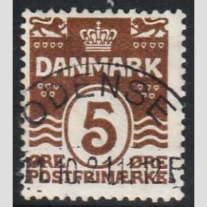 FRIM�RKER DANMARK | 1921-22 - AFA 122 - B�lgelinie 5 �re brun - Pragt Stemplet Odense