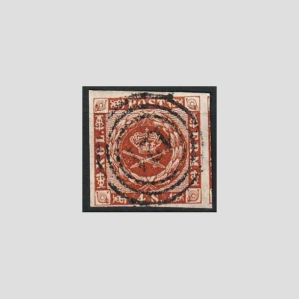 FRIMRKER DANMARK | 1858-62 - AFA 7 - 4 Skilling brun - Stemplet (Pnt stempel og brede rande)