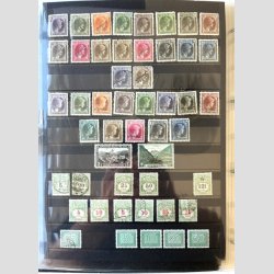 FRIM�RKER lUXEMBOURG | P�n samling i mappe p� plancher (40 sider i alt) se fotoudsnit.  