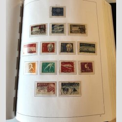 FRIM�RKER NORGE: Fin samling i Stender Album til �r 2005 med en del postfrisk i den nyere del.