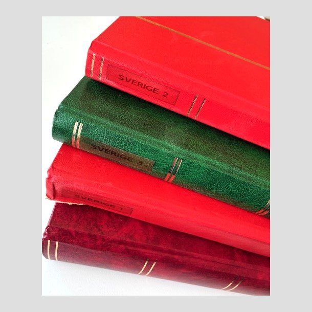 FRIM�RKER SVERIGE | Lagerparti i 4 stk. albums fra �ldre til nyere, p�ne stempler er set.