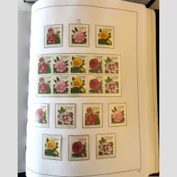 FRIM�RKER SVERIGE | P�n grundsamling i 3 stk. flotte Stender album med sider frem til �r. 2010