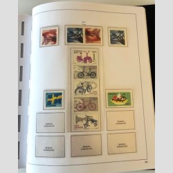 FRIM�RKER SVERIGE | P�n grundsamling i 3 stk. flotte Stender album med sider frem til �r. 2010