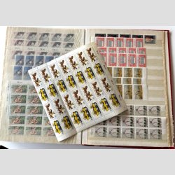 FRIM�RKER TYSKLAND/BUNDES. REP.  | 2 stk. lagerb�ger POSTFRISK med mange m�rker/miniark (Se fotoudsnit)