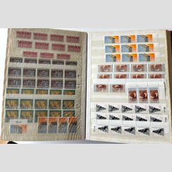 FRIM�RKER TYSKLAND/BUNDES. REP.  | 2 stk. lagerb�ger POSTFRISK med mange m�rker/miniark (Se fotoudsnit)