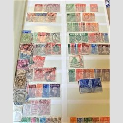 FRIM�RKER HELE-VERDEN | Parti i 10 albums med div. frim�rker fra hele verden samt �ldre godt fyldt kartotek i 2 stk. �sker.