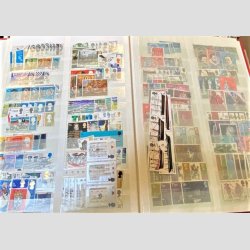 FRIM�RKER HELE-VERDEN | Parti i 10 albums med div. frim�rker fra hele verden samt �ldre godt fyldt kartotek i 2 stk. �sker.