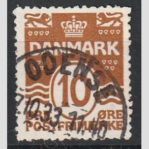 FRIM�RKER DANMARK | 1930 - AFA 185a - B�lgelinie 10 �re r�dbrun - Lux Stemplet 