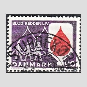 FRIM�RKER DANMARK | 1974 - AFA 558 - Bloddonorsagen - 90 �re violet/r�d - Pragt Stemplet