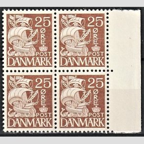 FRIMRKER DANMARK | 1937-40 - AFA 214a - Karavel 25 re brun Type II i 4-blok - Postfrisk