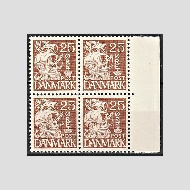 FRIMRKER DANMARK | 1937-40 - AFA 214a - Karavel 25 re brun Type II i 4-blok - Postfrisk