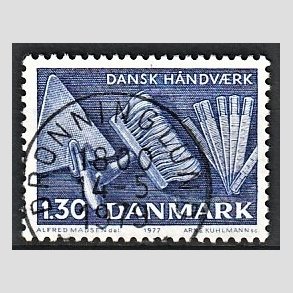 FRIM�RKER DANMARK | 1977 - AFA 643 - Dansk h�ndv�rk - 1,30 Kr. bl� - Pragt Stemplet