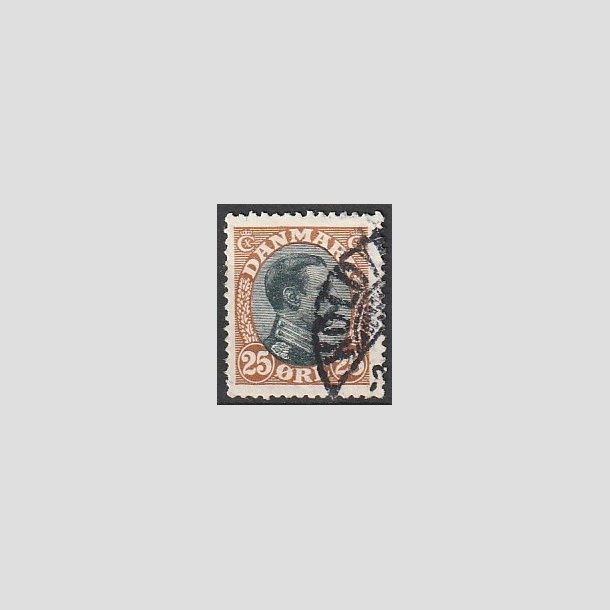 FRIMRKER DANMARK | 1918-20 - AFA 101 - Chr. X 25 re brun/sort - Stemplet