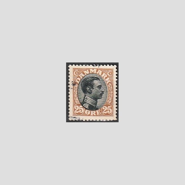 FRIMRKER DANMARK | 1918-20 - AFA 101 - Chr. X 25 re brun/sort - Stemplet