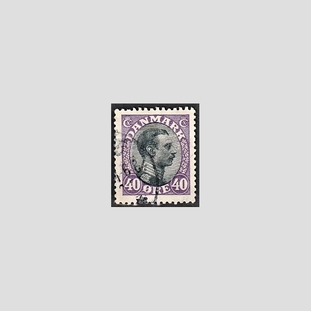 FRIMRKER DANMARK | 1918-20 - AFA 105 - Chr. X 40 re lilla/sort - Stemplet