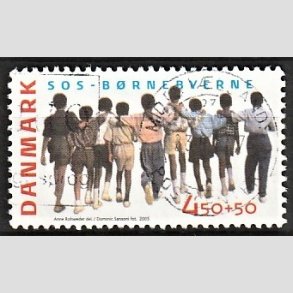 FRIMRKER DANMARK | 2005 - AFA 1416 - SOS-Brnebyerne - 4,50 Kr. + 0,50 Kr. flerfarvet - Alm. god gennemsnitskvalitet - Stemplet (Photo eksempel)