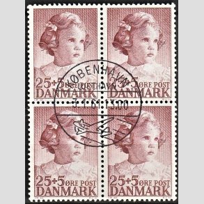 FRIMRKER DANMARK | 1950 - AFA 325 - Prinsesse Anne-Marie - 25 + 5 re brunrd i 4-blok - Pragt Stemplet