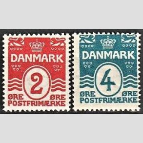 FRIM�RKER DANMARK | 1917 - AFA 78A,80A - B�lgelinie 2 og 4 �re bl� Krone III - Postfrisk