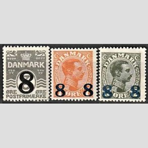 FRIMRKER DANMARK | 1921-22 -  AFA 117,118,119 - 8/3 re, 8 8/7 re og 8 8/12 re provisorier i st - Postfrisk