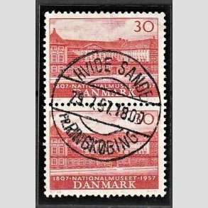 FRIM�RKER DANMARK | 1957 - AFA 370 - Nationalmuseets 150 �r - 30 �re r�d i par - Pragt Stemplet 