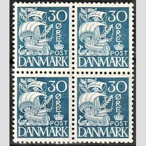 FRIMRKER DANMARK | 1937-40 - AFA 215a - Karavel 30 re bl Type II i 4-blok - Postfrisk