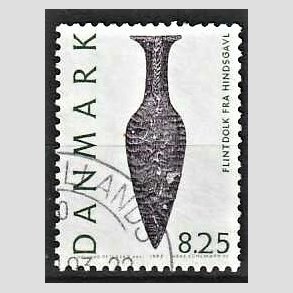 FRIMRKER DANMARK | 1992 - AFA 1010 - Nationalmuseets samlinger - 8,25 Kr. grn/sort - God/Bedre gennemsnitskvalitet - Stemplet