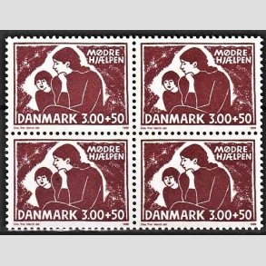 FRIMRKER DANMARK | 1988 - AFA 917 - Mdrehjlpen - 3,00 Kr. + 50 re rdbrun i 4-blok - Postfrisk