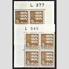 FRIMRKER DANMARK | 1977 - AFA 648 - Rigsvben 9 Kr. olivenbrun 2 x marginal 4-blok L377/L545 - Postfrisk
