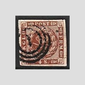 FRIMRKER DANMARK | 1858-62 - AFA 7 - 4 Skilling brun - Stemplet (Pne brede rande)