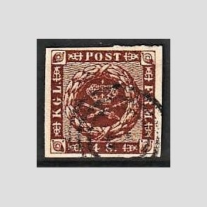 FRIMRKER DANMARK | 1858-62 - AFA 7 - 4 Skilling brun - Stemplet (Pne brede rande)