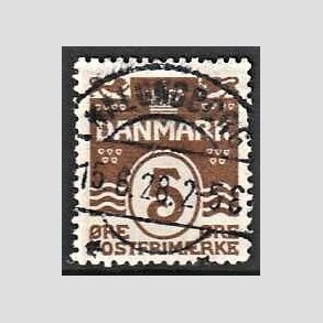 FRIM�RKER DANMARK | 1921-22 - AFA 122 - B�lgelinie 5 �re brun - Lux Stemplet Kalundborg