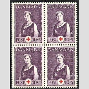FRIMRKER DANMARK | 1939 - AFA 252 - Dronning Alexandrine Rde Kors - 10 + 5 re violet/rd i 4-blok - Postfrisk