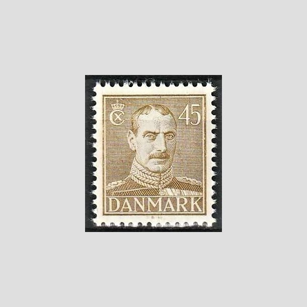 FRIMRKER DANMARK | 1946 - AFA 296 - Chr. X, Ny tegning - 45 re oliven - Postfrisk