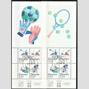 FRIM�RKER DANMARK | 1996 - AFA 1115A+B - Sport - 23,00 kr. Miniarks�t med vignetter med fodbold og tennis - P�nt Stemplet