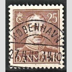 FRIMRKER DANMARK | 1942-44 - AFA 277 - Chr. X 25 re brun - Lux Stemplet 