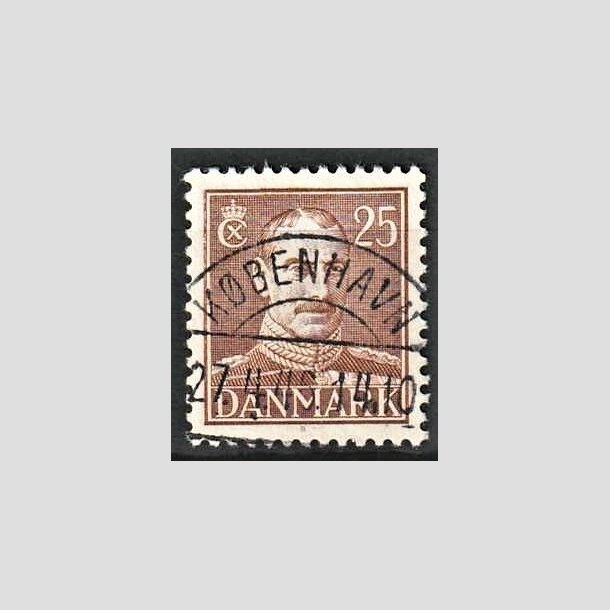 FRIMRKER DANMARK | 1942-44 - AFA 277 - Chr. X 25 re brun - Lux Stemplet 