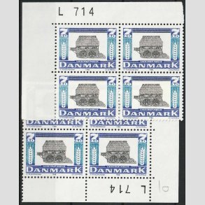 FRIMRKER DANMARK | 1988 - AFA 920 - Gamle mller - 7,10 Kr. mrkbl/bl/sort i vre+nedre 4-blok med marginal L714 - Postfrisk