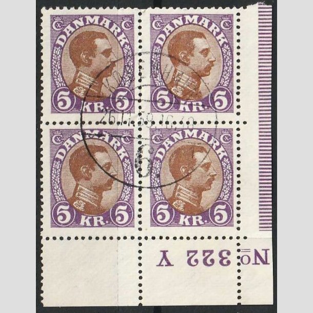 FRIMRKER DANMARK | 1927-28 - AFA 176 - Chr. X 5 Kr. violet/brun i 4-blok med marginal - Lux Stemplet
