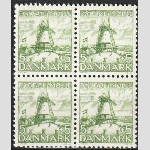 FRIMRKER DANMARK | 1937 - AFA 236 - Dybbl Mlle 5 + 5 re grn i Fire-blok - Postfrisk